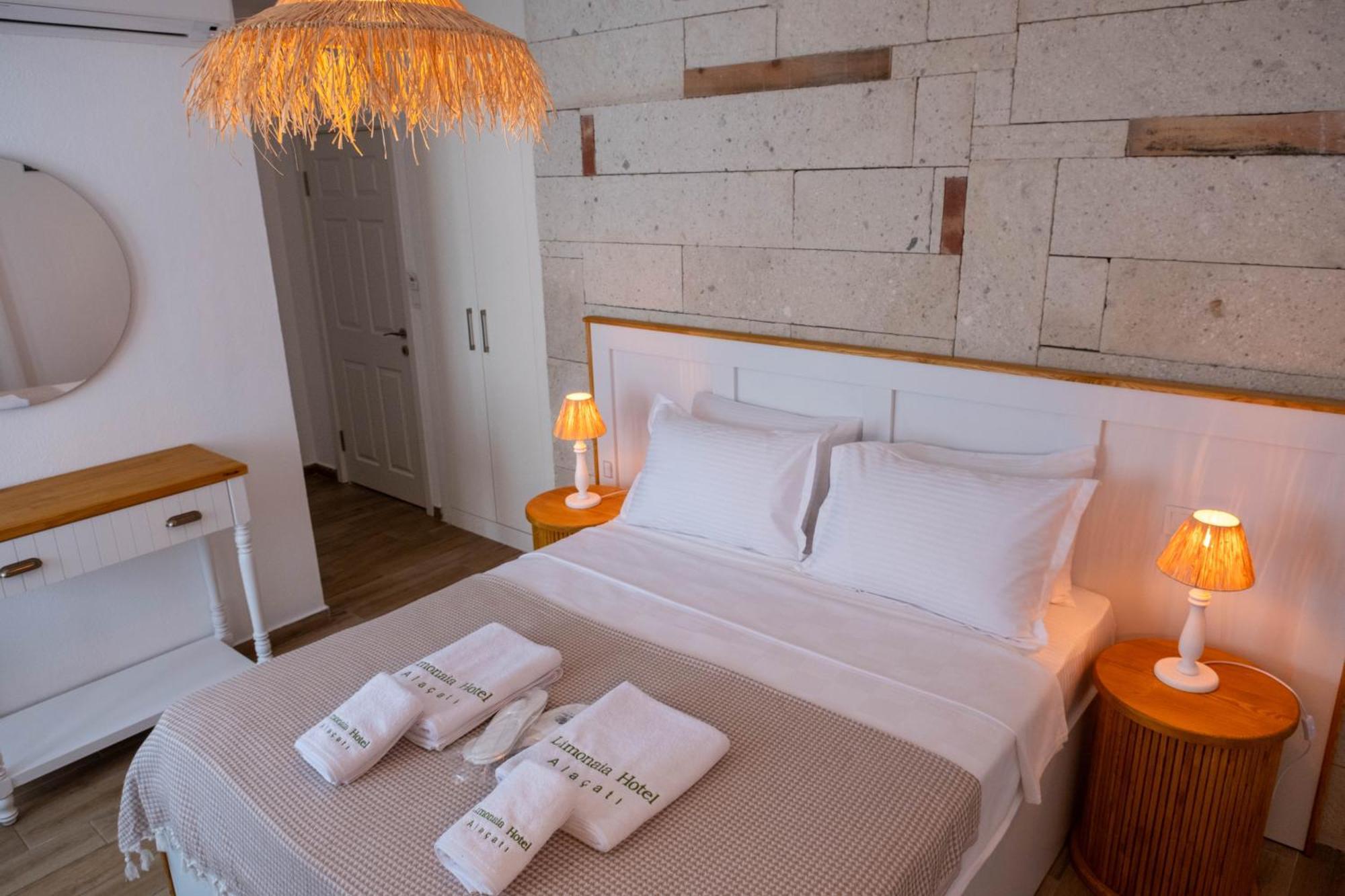 Alacati Limonaia Hotel ภายนอก รูปภาพ