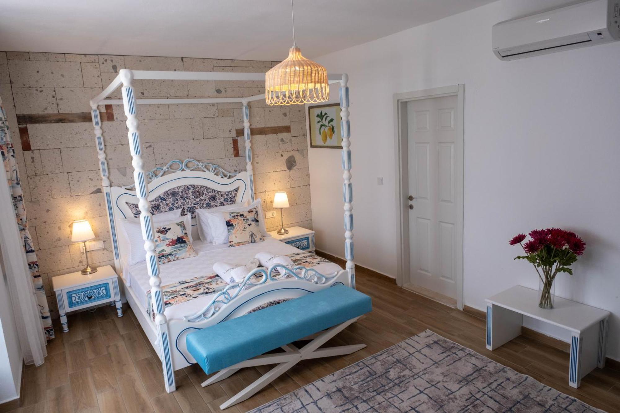 Alacati Limonaia Hotel ภายนอก รูปภาพ