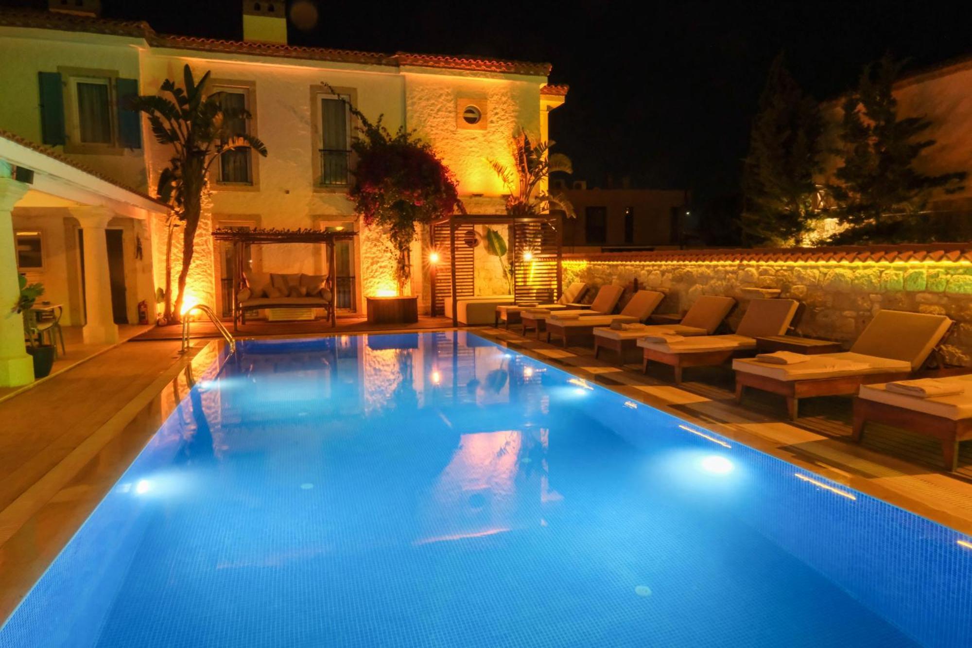 Alacati Limonaia Hotel ภายนอก รูปภาพ
