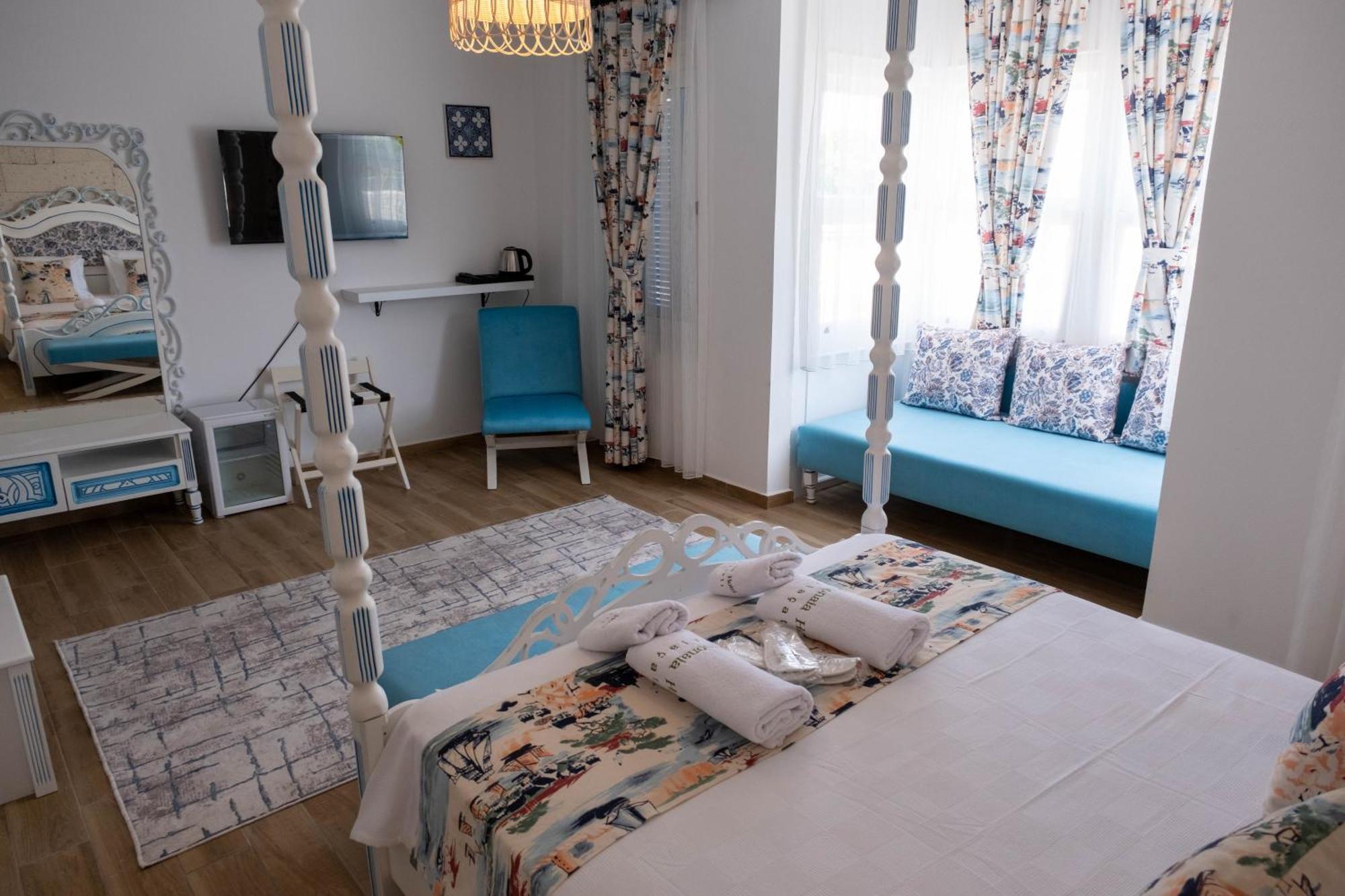 Alacati Limonaia Hotel ภายนอก รูปภาพ