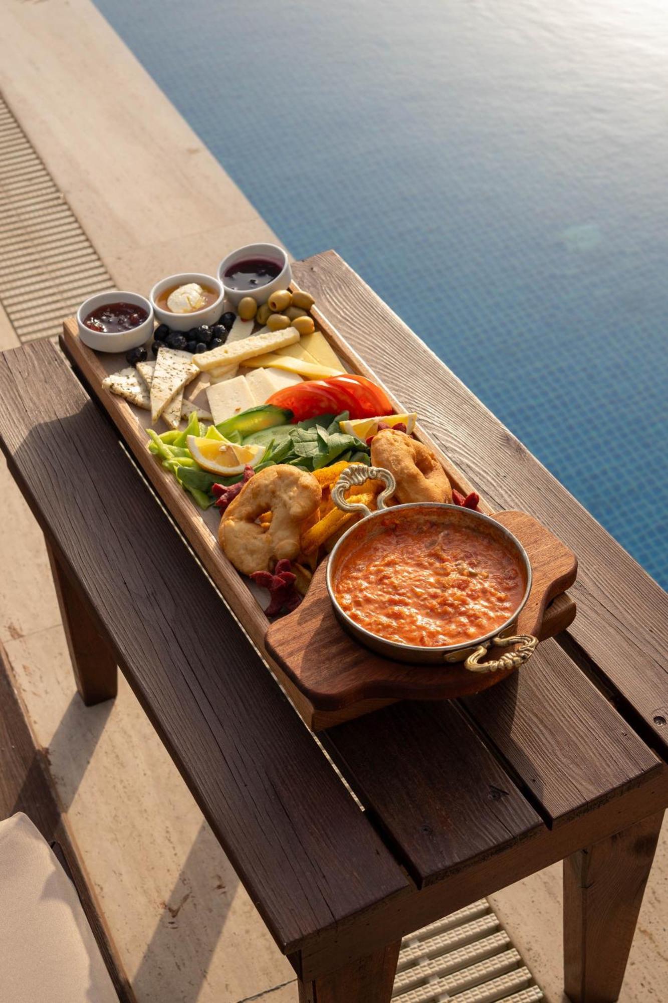 Alacati Limonaia Hotel ภายนอก รูปภาพ