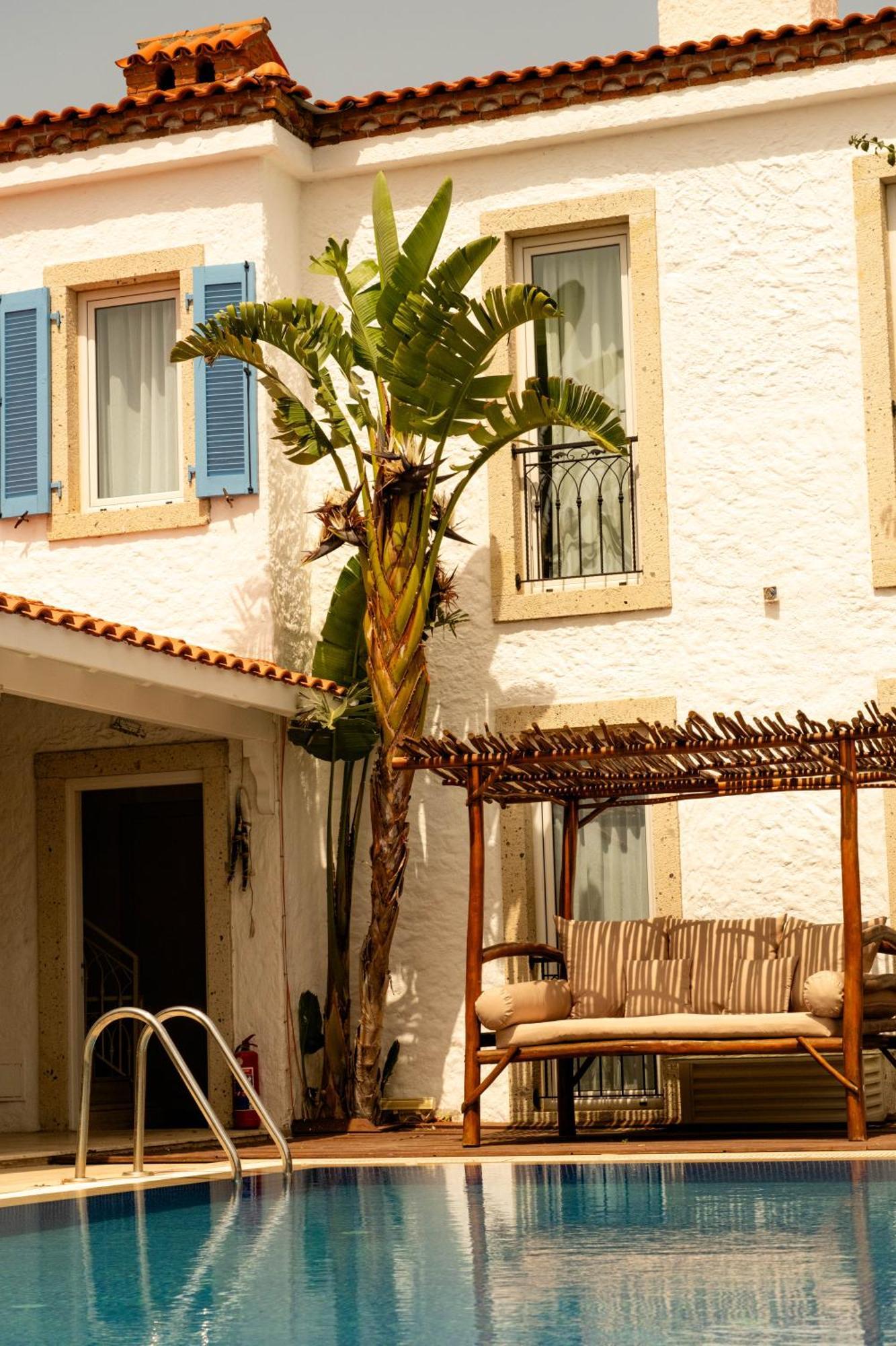 Alacati Limonaia Hotel ภายนอก รูปภาพ